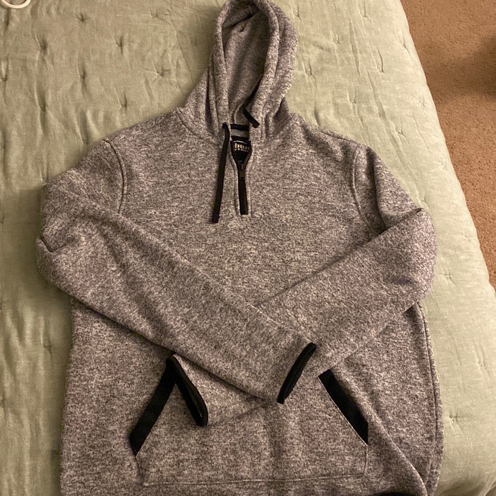Urban Pipeline gray sweater